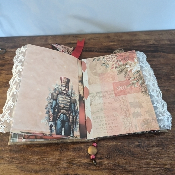 🌻Christmas Rustic Junk Journal-Handmade- Recycled Material-Snowman- Primitive - Picture 6 of 12